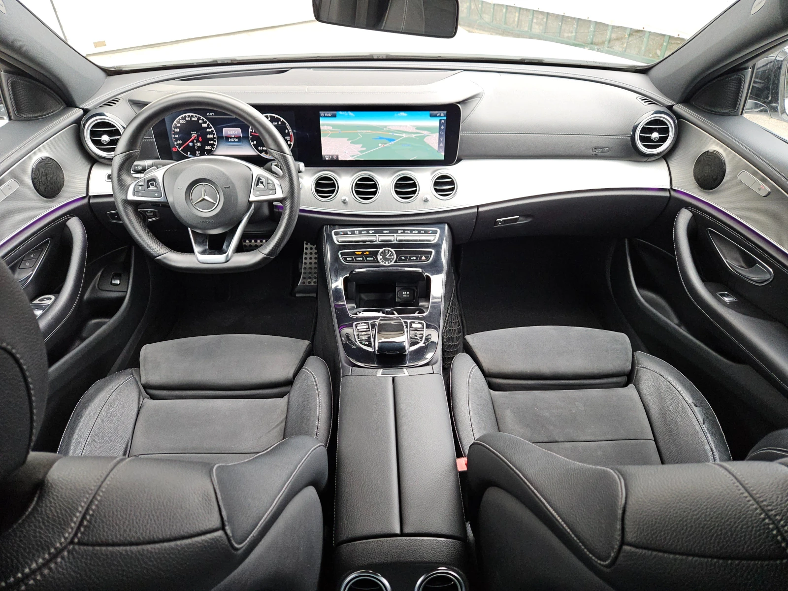 Mercedes-Benz E 220 AMG/FACELIFT/9G/HeadUp/LED/NAVI/БЛУТУТ/EURO 6C/ТОП - изображение 10