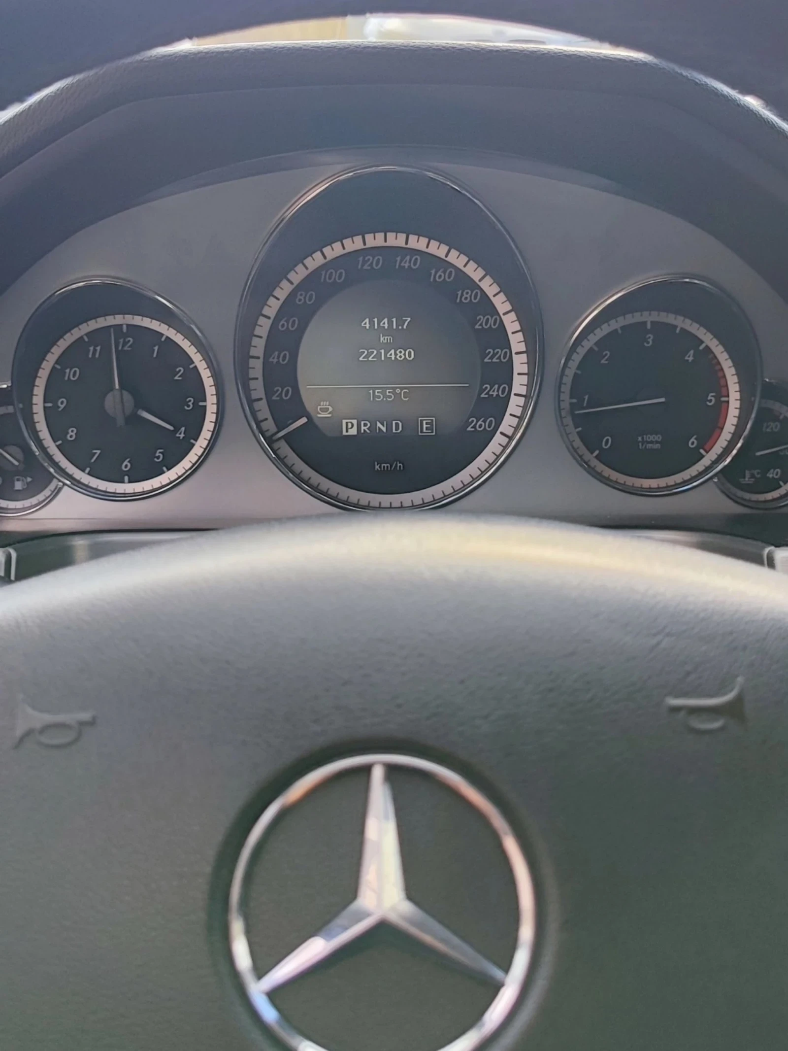 Mercedes-Benz E 250 CDI BlueEFFICIENCY Avantgarde - изображение 9