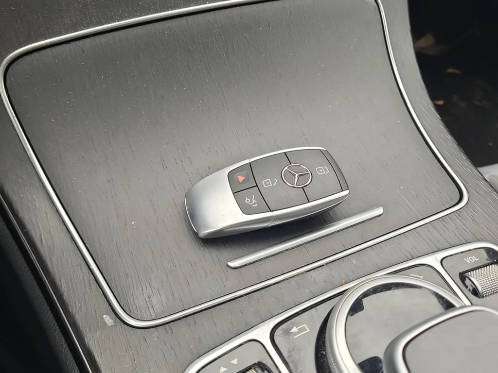 Mercedes-Benz C 300 * CARFAX * БЕЗ ПЪРВОНАЧАЛНА ВНОСКА - изображение 8