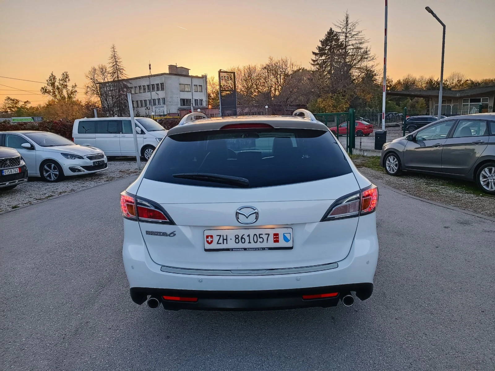 Mazda 6 2.5i-170кс-ШВЕЙЦАРИЯ-РЪЧКА-FACELIFT-KEYLESS - изображение 4