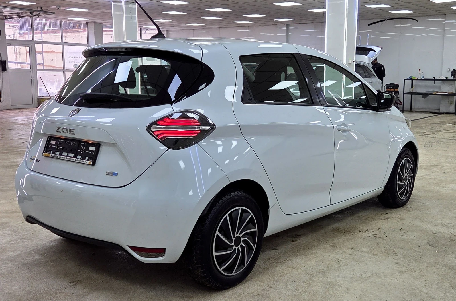 Renault Zoe R110/52KWh/СЕРВИЗНИ ДОКУМЕНТИ - изображение 3