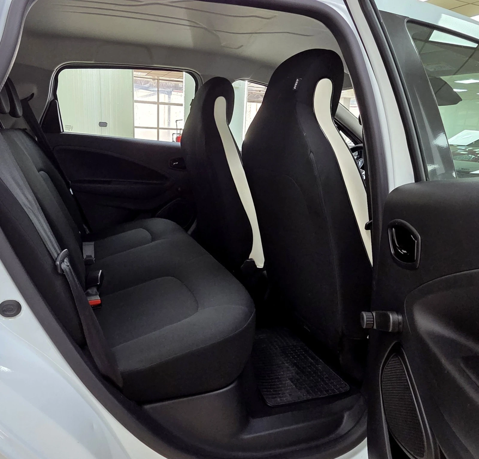 Renault Zoe R110/52KWh/СЕРВИЗНИ ДОКУМЕНТИ - изображение 8