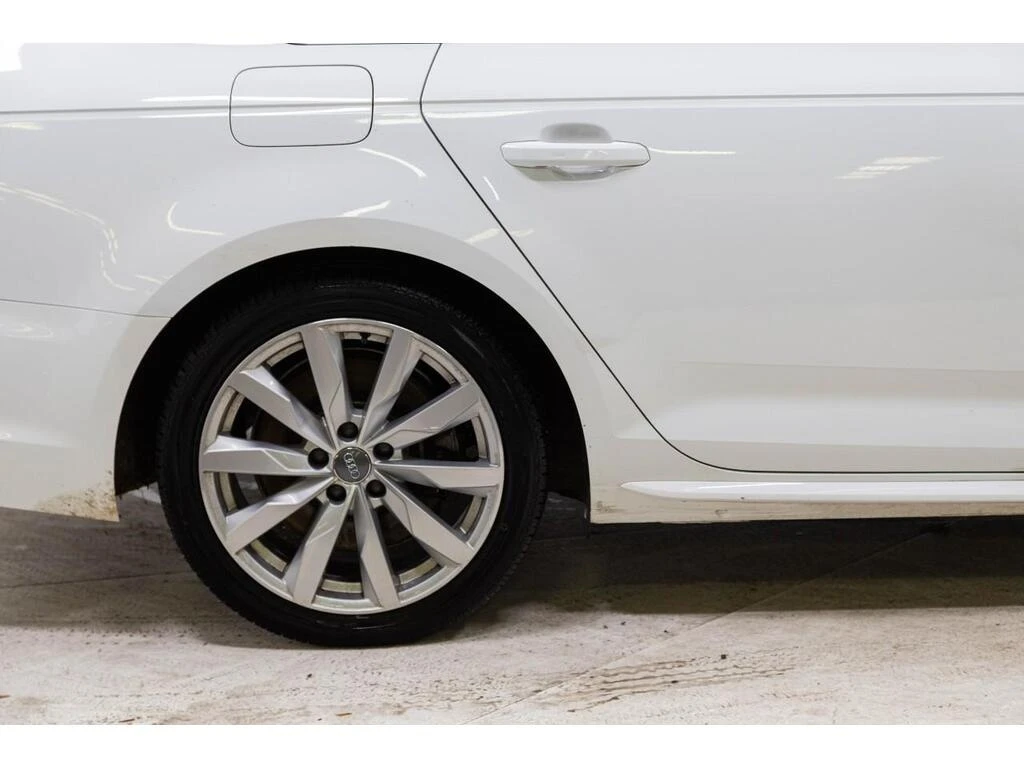 Audi A4 * 2.0T Komfort * CARFAX * ЦЕНА ДО БГ - изображение 9