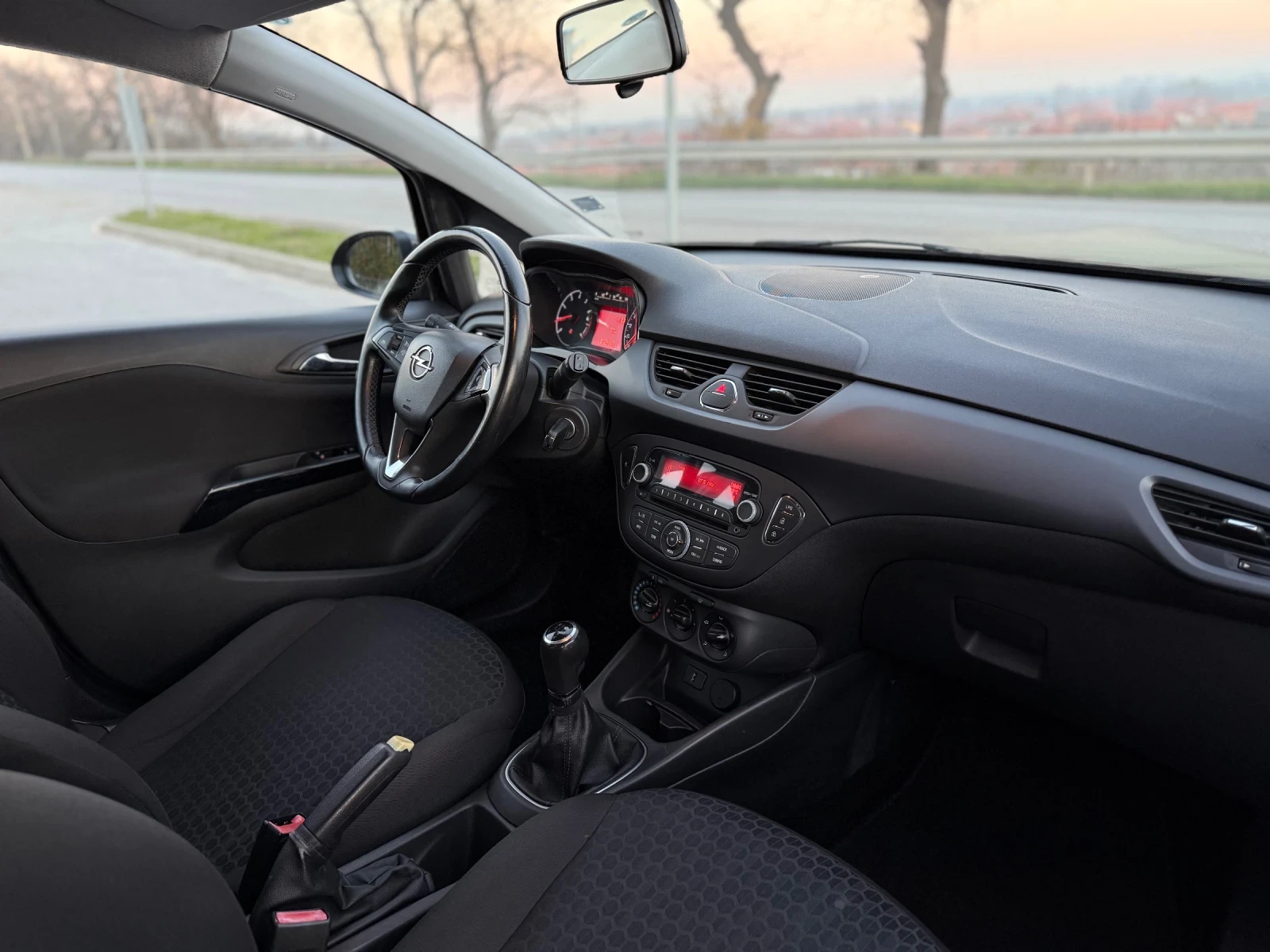 Opel Corsa 1.4i 90��. LPG/ ��� ���� ������ EURO5 | Mobile.bg � ����������� 10