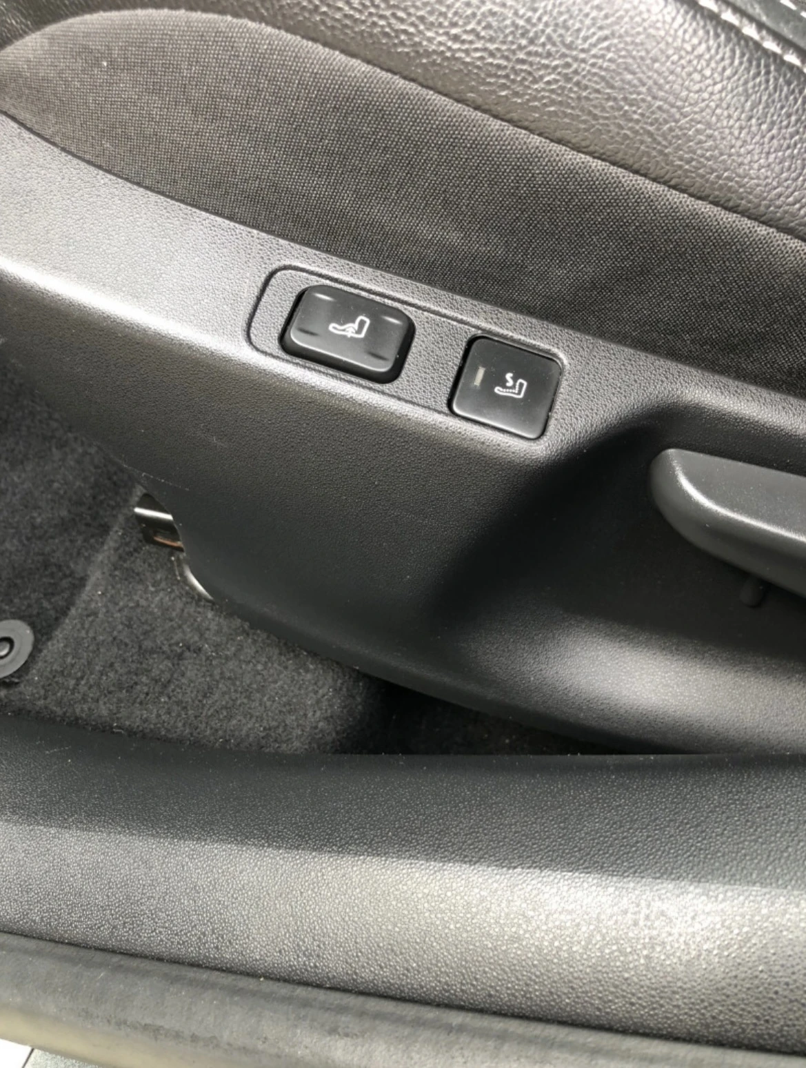 Citroen C4  1.6 e-HDi - Exclusive/Navi, снимка 9 - Автомобили и джипове - 53915963