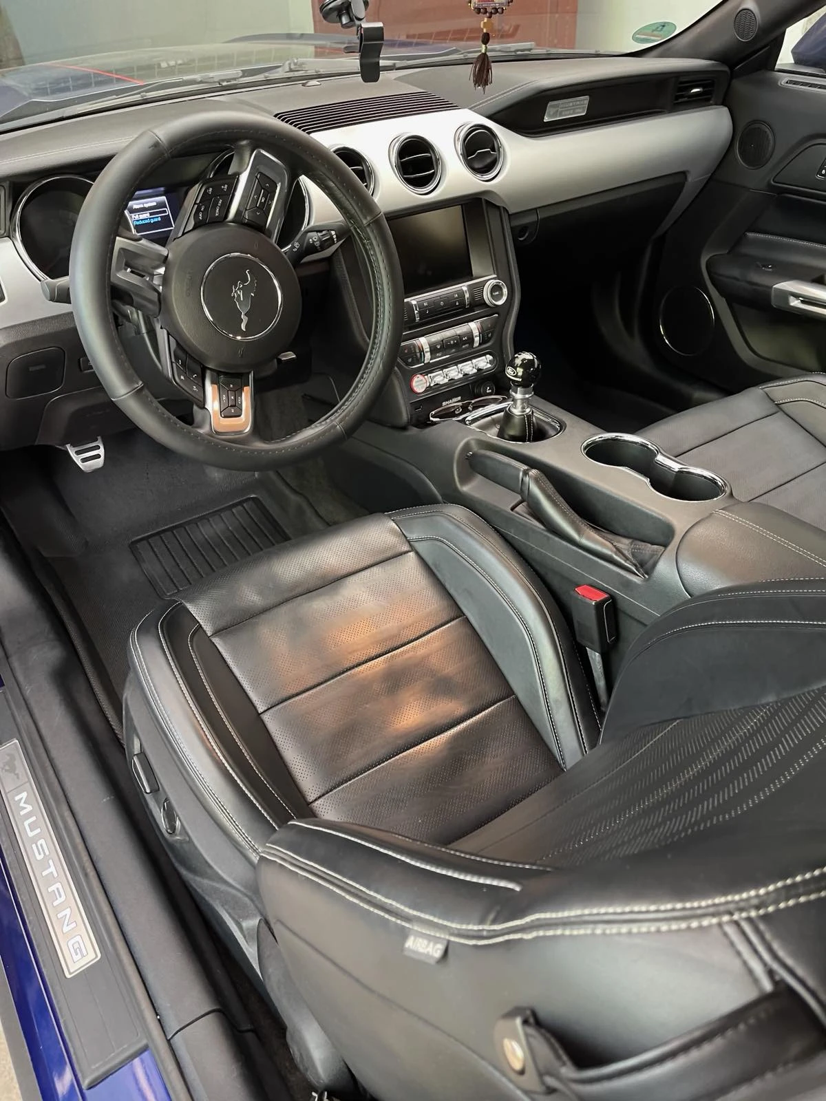 Ford Mustang GT Premium, снимка 7 - Автомобили и джипове - 54014578