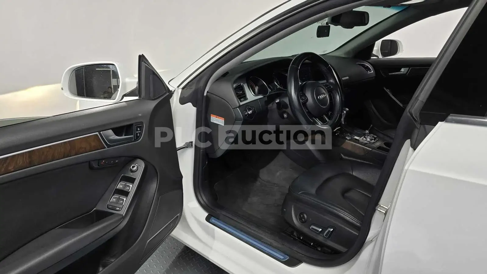 Audi A5 35TDI QUATTRO| КАМЕРА| ПОДГРЕВ| ВКЛ.ТЕХНОТЕСТ, снимка 5 - Автомобили и джипове - 54626412