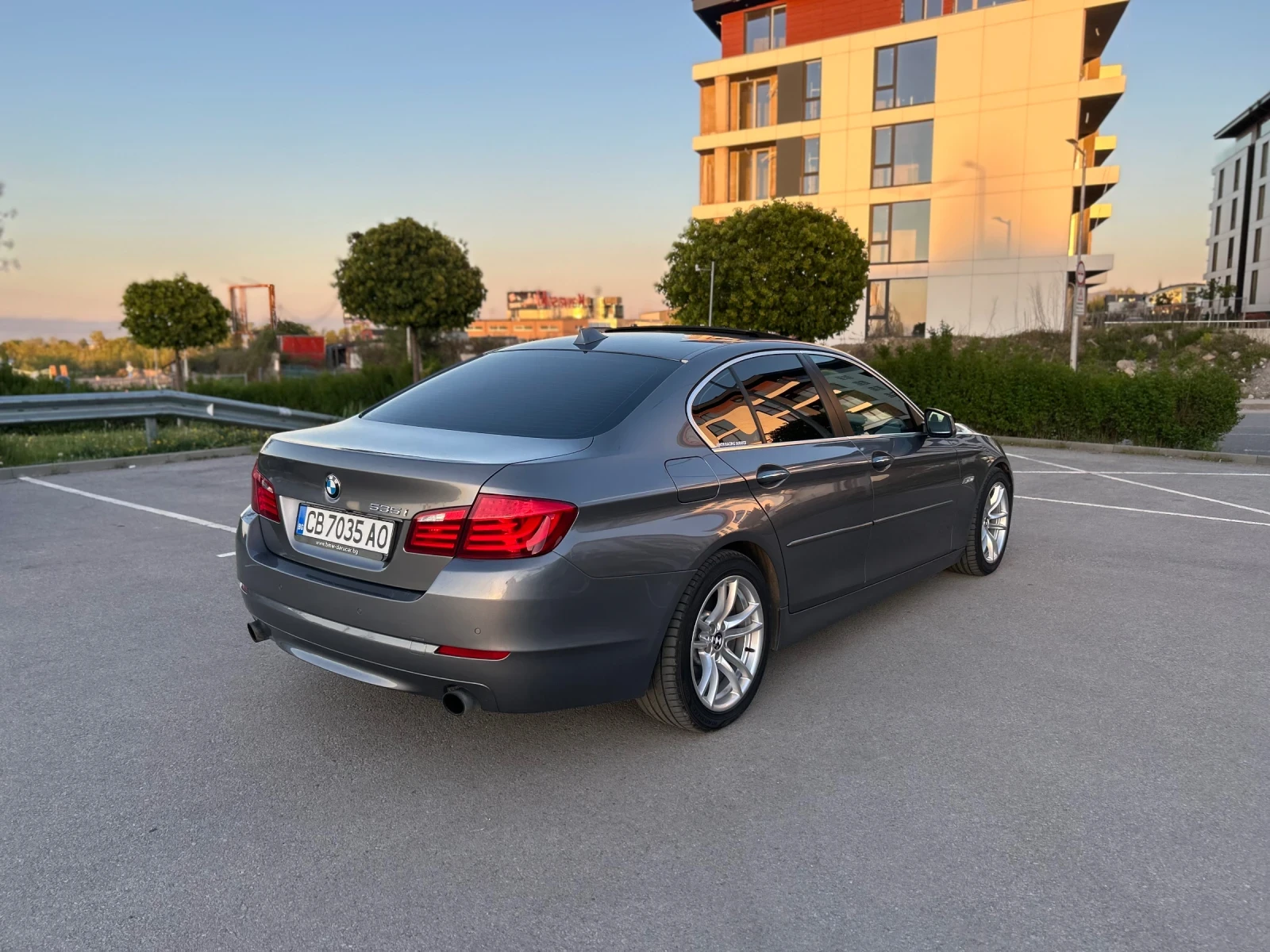 BMW 535 i MT RWD, снимка 5 - Автомобили и джипове - 54655046