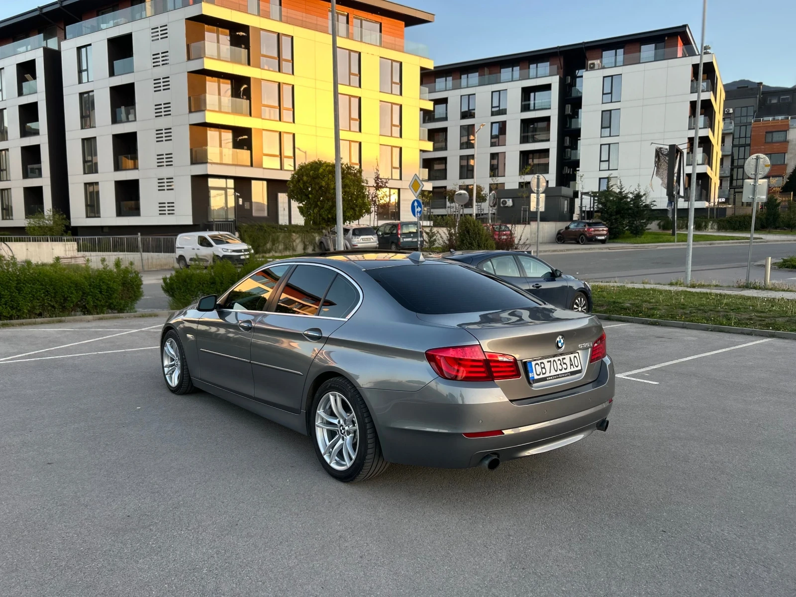 BMW 535 i MT RWD, снимка 7 - Автомобили и джипове - 54655046