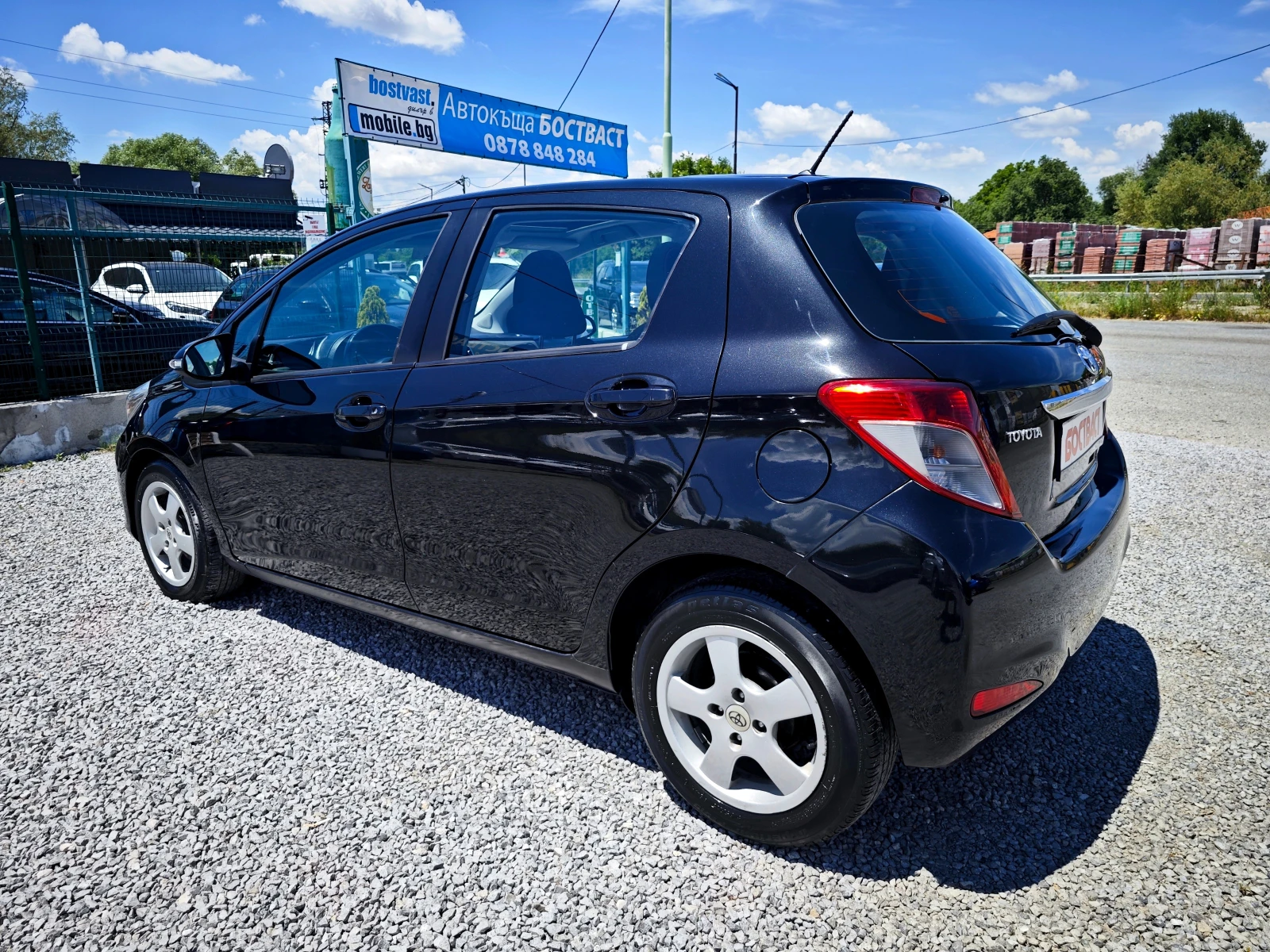 Toyota Yaris 1.4  D4D Панорама, снимка 3 - Автомобили и джипове - 54979342