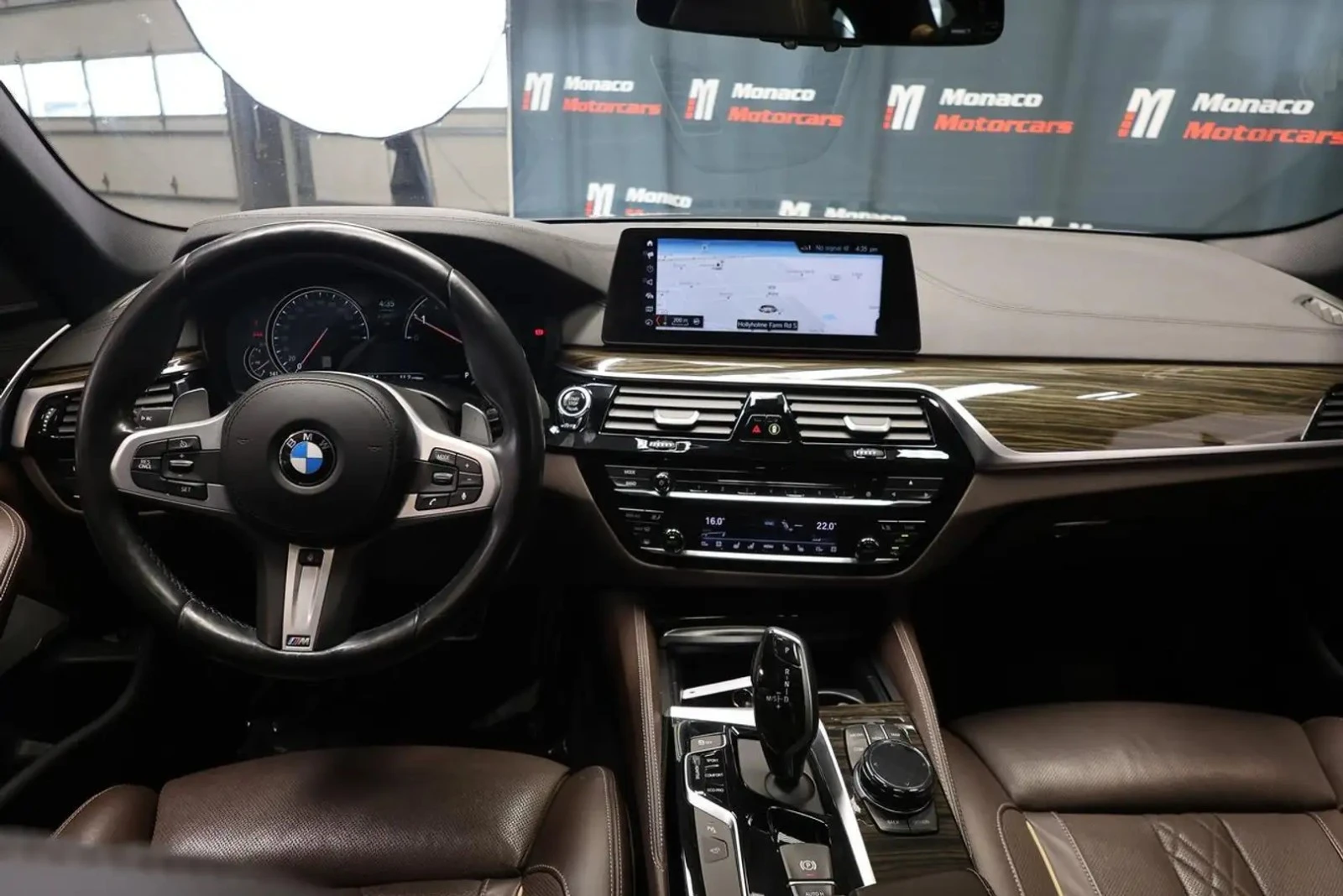 BMW 540 xDrive* M PACK* 360* HUD* HARMAN* DISTRO* ОБДУХ, снимка 4 - Автомобили и джипове - 55458599