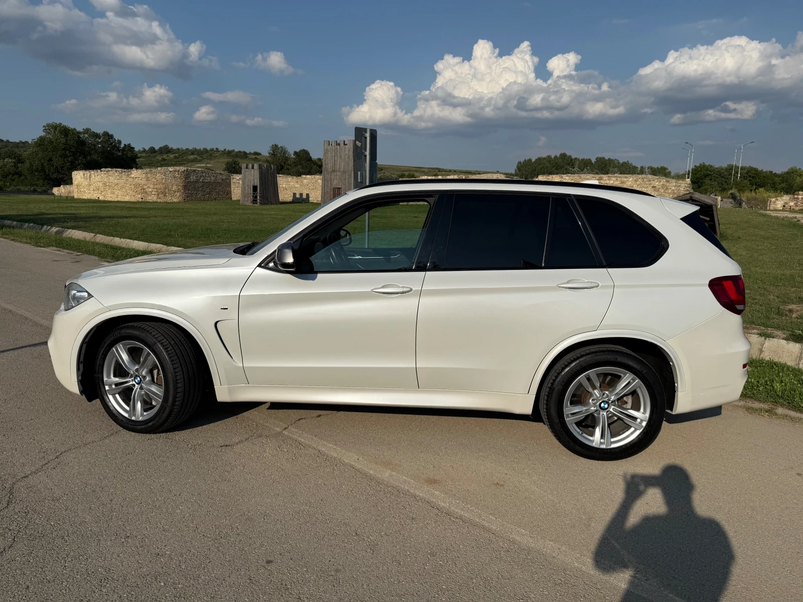 BMW X5M 50D/381HP/X-Drive/ПОДГРЕВ/ОБДУХ, снимка 9 - Автомобили и джипове - 55544597