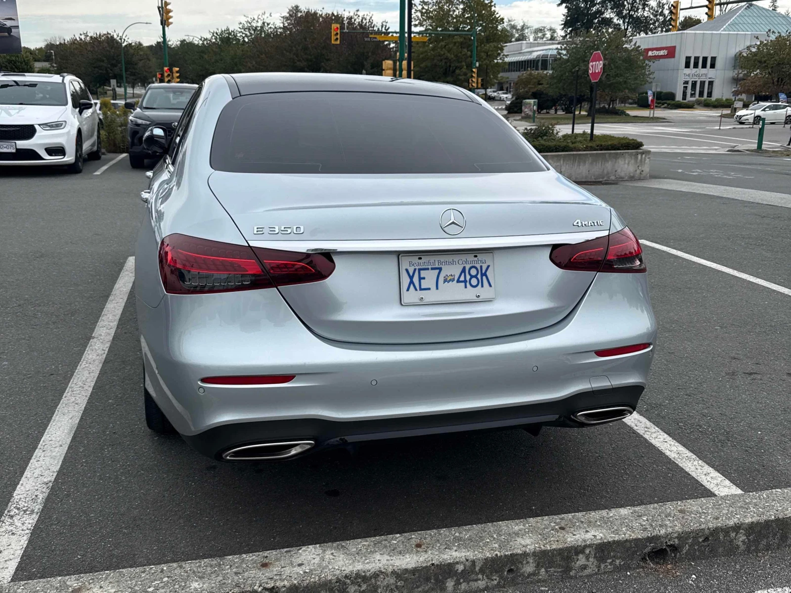 Mercedes-Benz E 350 * АВТОКРЕДИТ БЕЗ ПЪРВОНАЧАЛНА ВНОСКА* , снимка 4 - Автомобили и джипове - 55958134