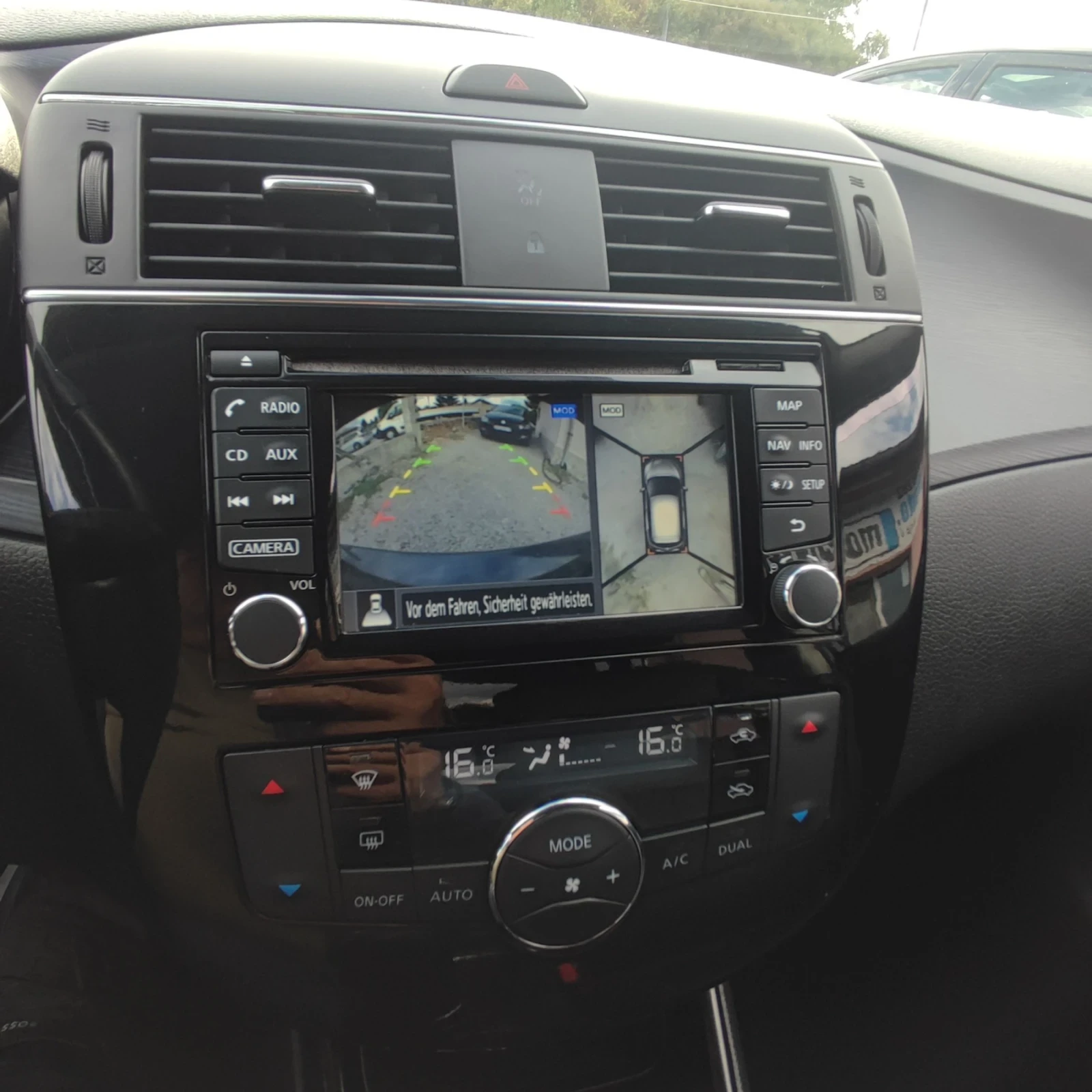 Nissan Pulsar 1.2i* NAVI * CAMERA* KEYLESS* KSENON* ASSIST* , снимка 9 - Автомобили и джипове - 56272305