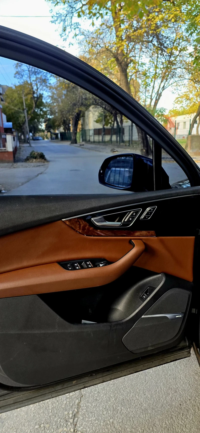 Audi Q7 Premium Plus 3.0 KeyLess, снимка 9 - Автомобили и джипове - 52560866