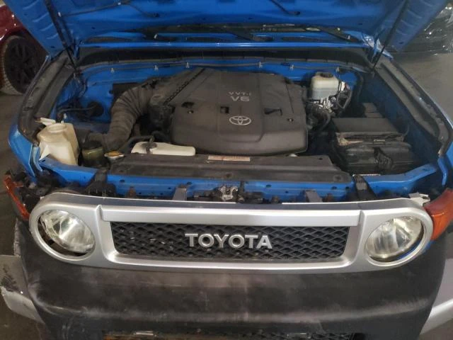 Toyota Fj cruiser, снимка 12 - Автомобили и джипове - 48569488