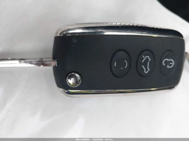 Bentley Flying Spur V8 - изображение 10