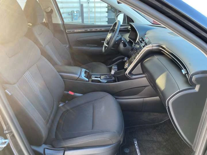 Hyundai Tucson Preferred |  AWD | Apple CarPlay | Android Auto, снимка 11 - Автомобили и джипове - 53558185