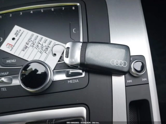Audi SQ5 * ДИГИТАЛНО* ТАБЛО* ПАНО* KEYLESS* КОЖА* , снимка 12 - Автомобили и джипове - 53814706