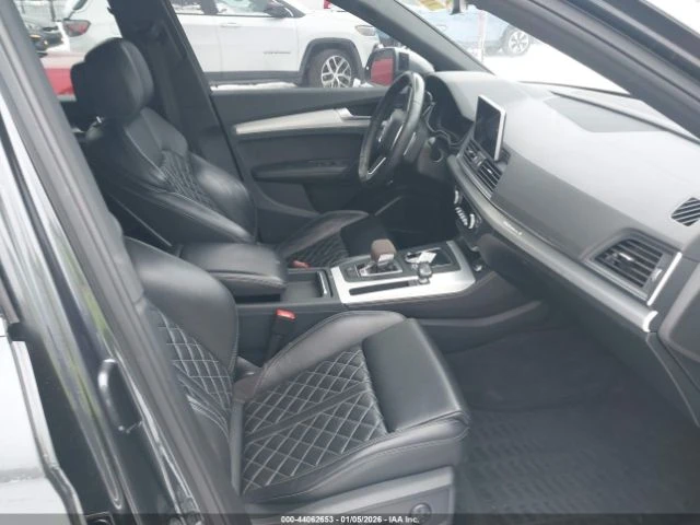Audi SQ5 * ДИГИТАЛНО* ТАБЛО* ПАНО* KEYLESS* КОЖА* , снимка 9 - Автомобили и джипове - 53814706