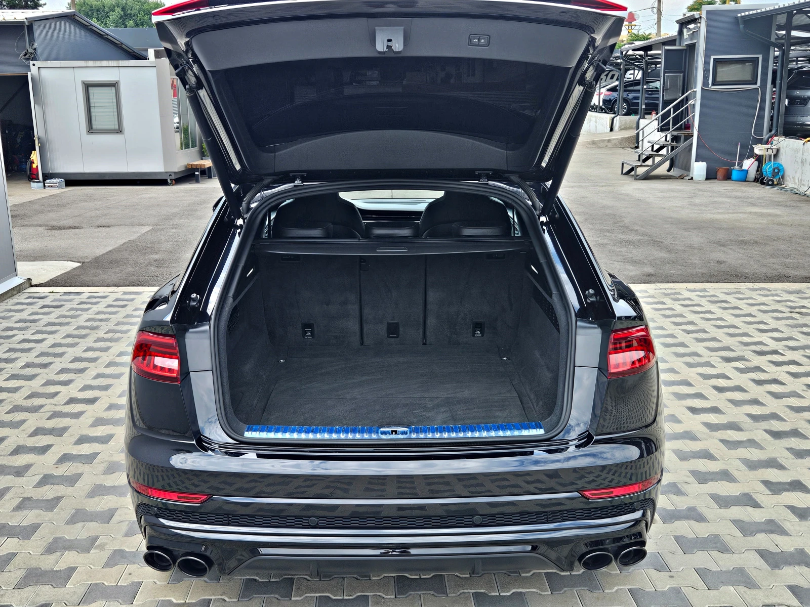 Audi Q8 SQ8/S-LINE/50TDI/DISTR/PANO/3DCAM/ПОДГР/ОБДУХ/LIZI - изображение 8
