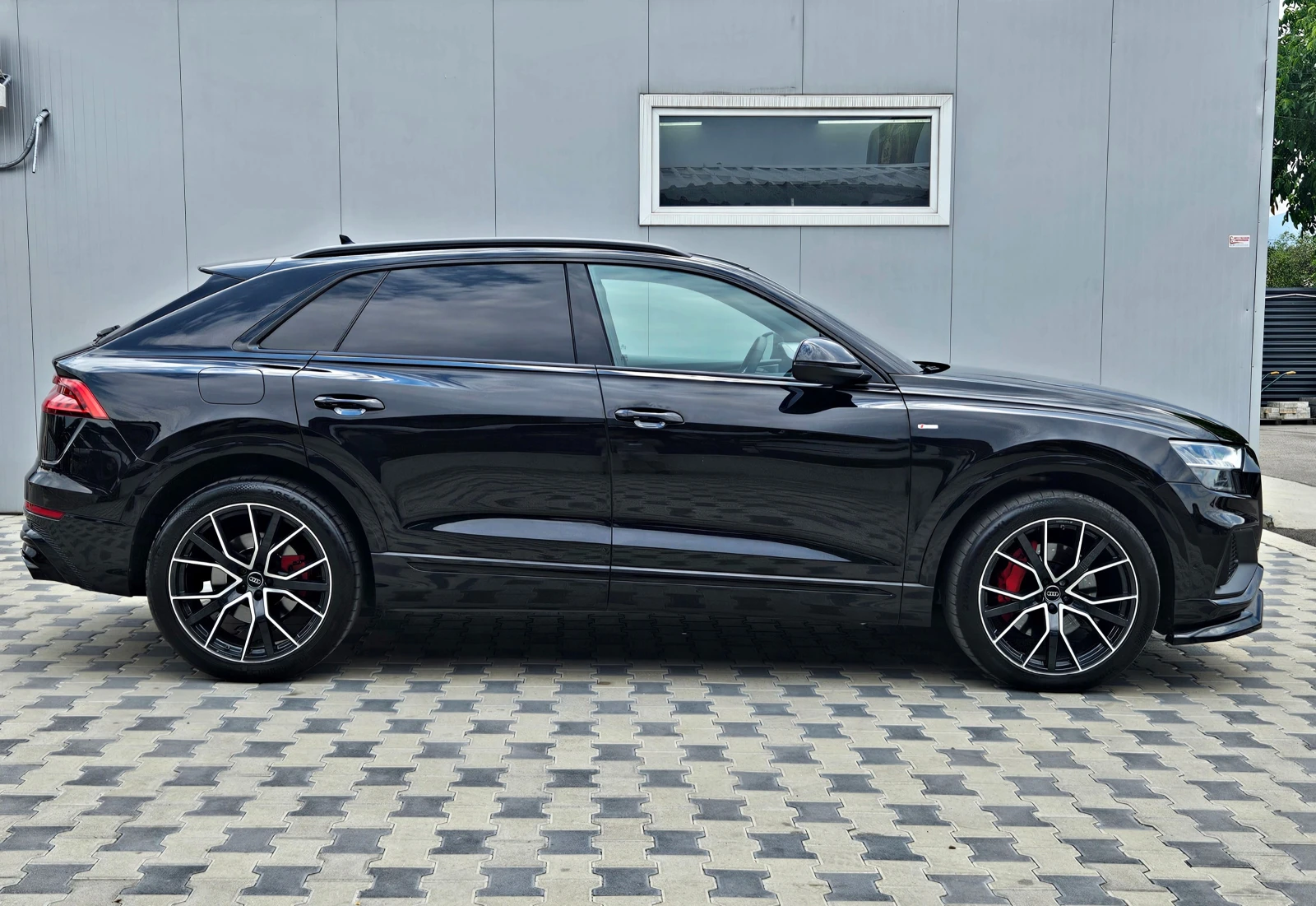 Audi Q8 SQ8/S-LINE/50TDI/DISTR/PANO/3DCAM/ПОДГР/ОБДУХ/LIZI - изображение 4