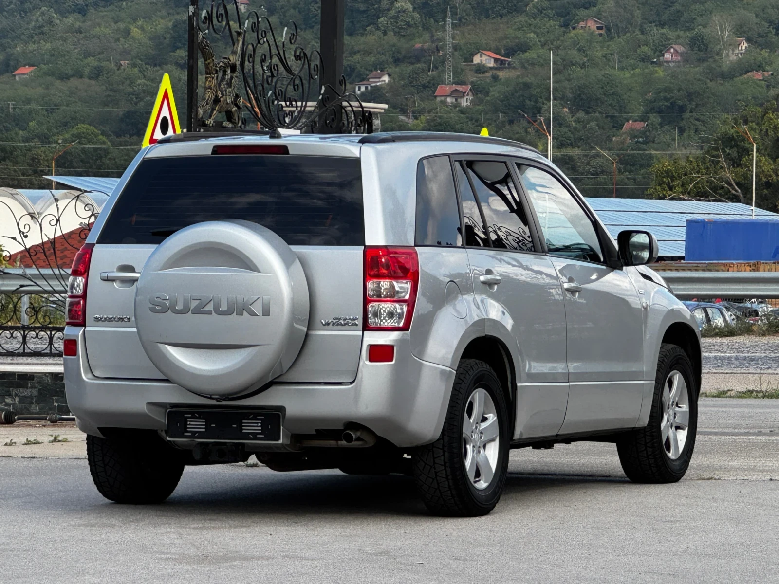Suzuki Grand vitara 1.9DI-D 4x4 ИТАЛИЯ - изображение 4