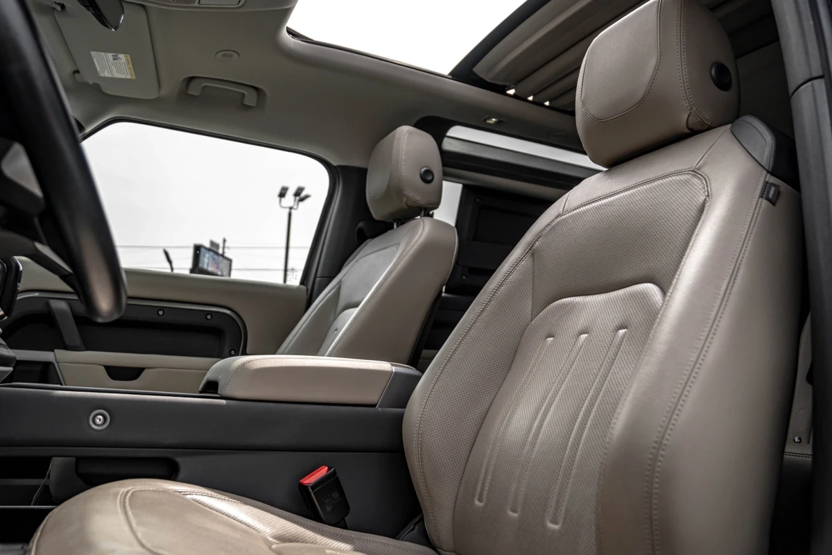 Land Rover Defender CARFAX* АВТОФИНАНСИРАНЕ* БЕЗ ПЪРВОНАЧАЛНА ВНОСКА*  - изображение 6