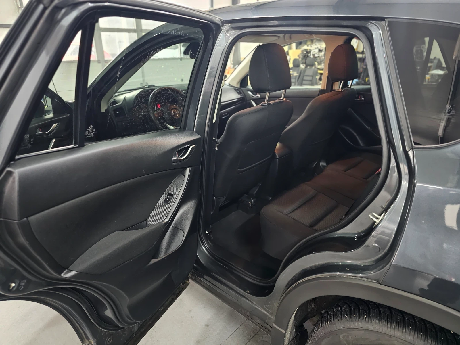 Mazda CX-5 2.2D FWD автомат, снимка 15 - Автомобили и джипове - 54195494