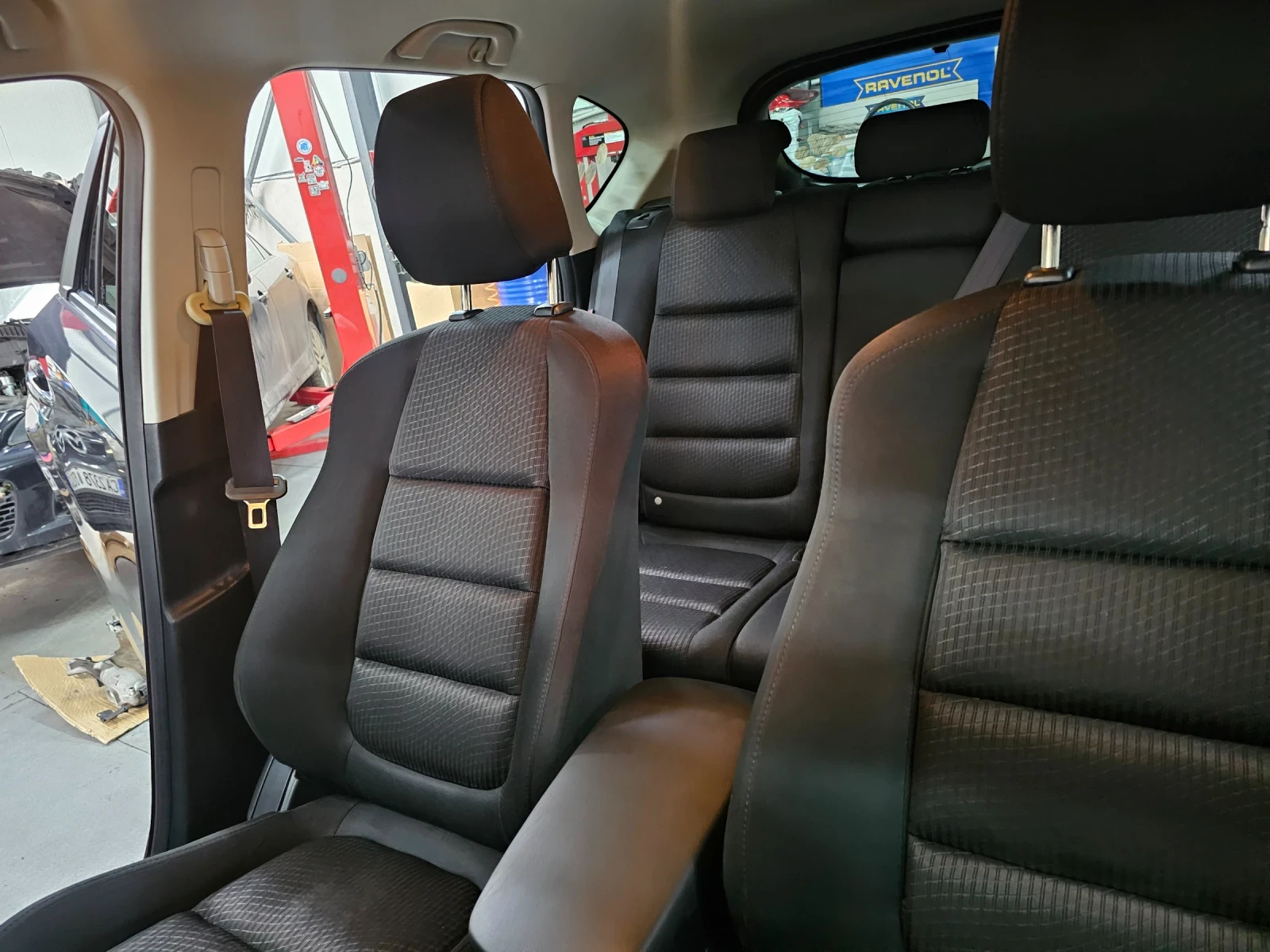 Mazda CX-5 2.2D FWD автомат, снимка 12 - Автомобили и джипове - 54195494