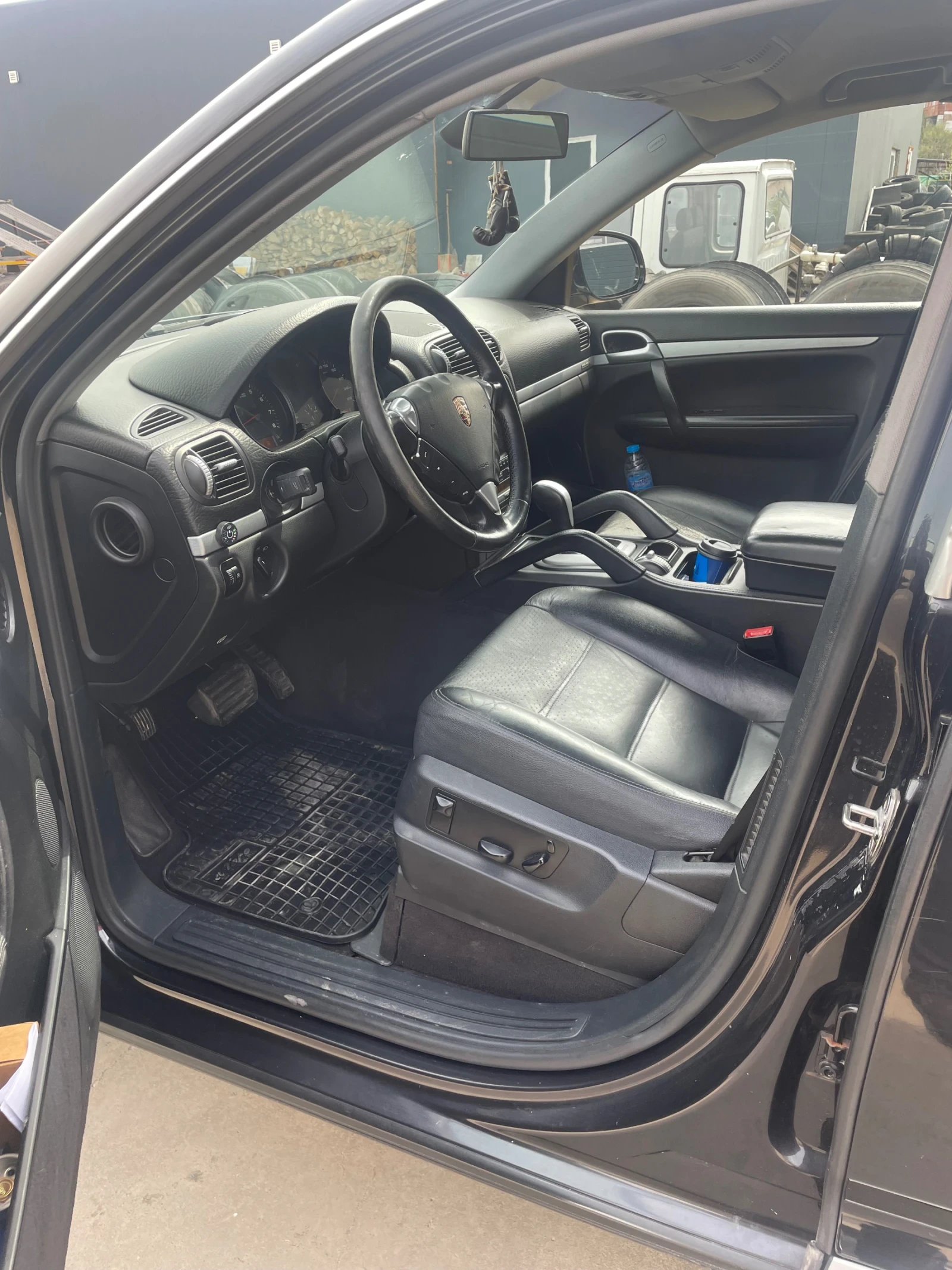 Porsche Cayenne 3.2, снимка 7 - Автомобили и джипове - 54222149