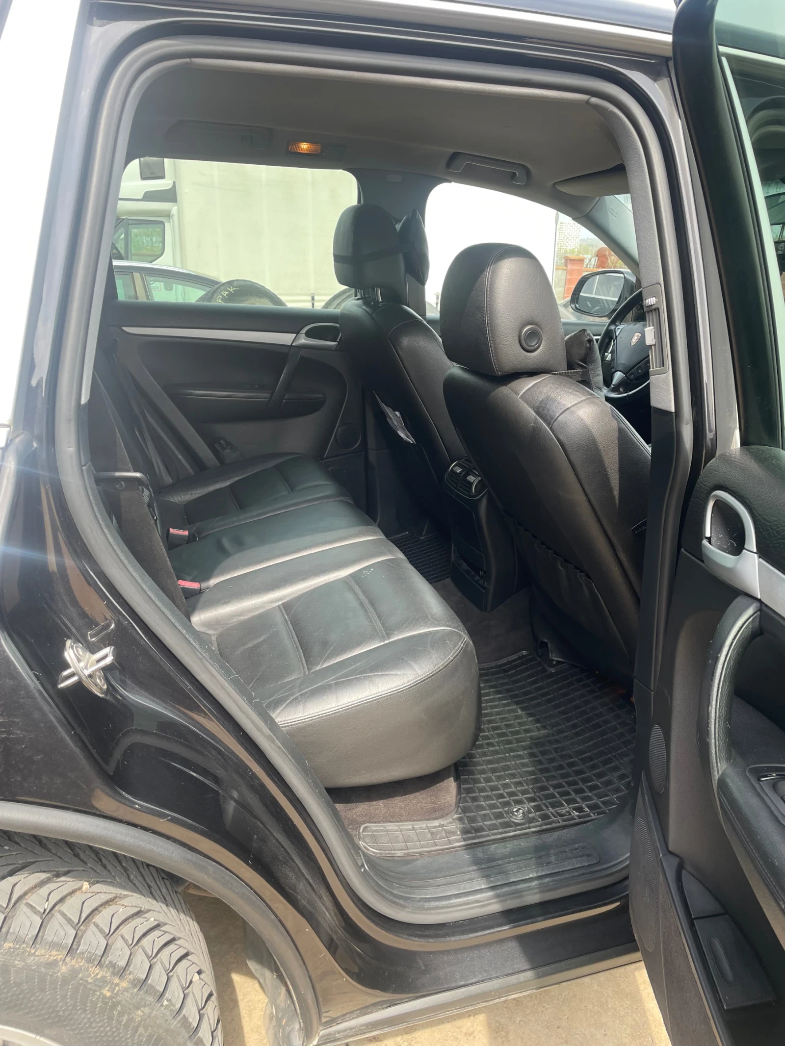 Porsche Cayenne 3.2, снимка 6 - Автомобили и джипове - 54222149