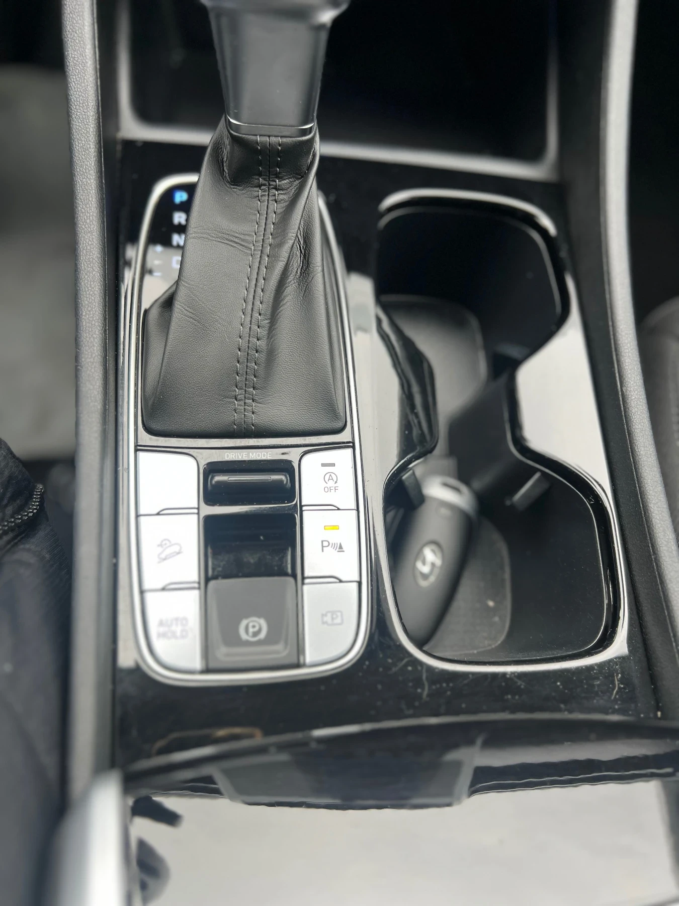 Hyundai Tucson Mild hibrid, снимка 8 - Автомобили и джипове - 54234618