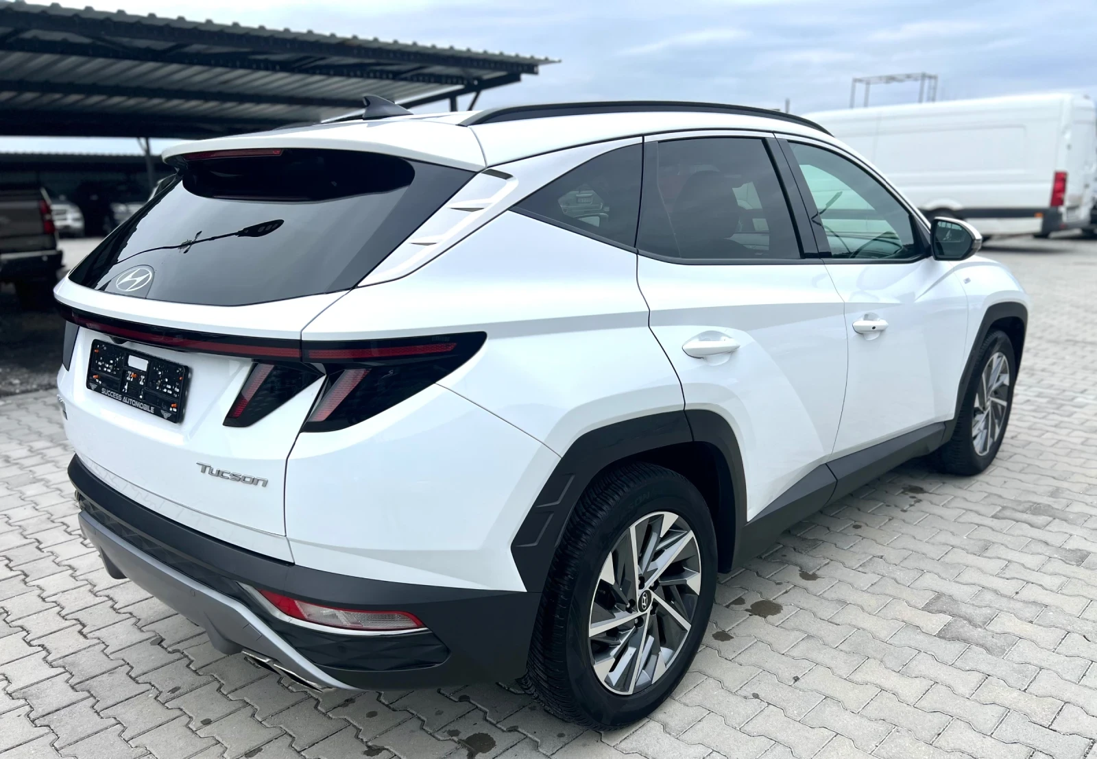 Hyundai Tucson Mild hibrid, снимка 4 - Автомобили и джипове - 54234618