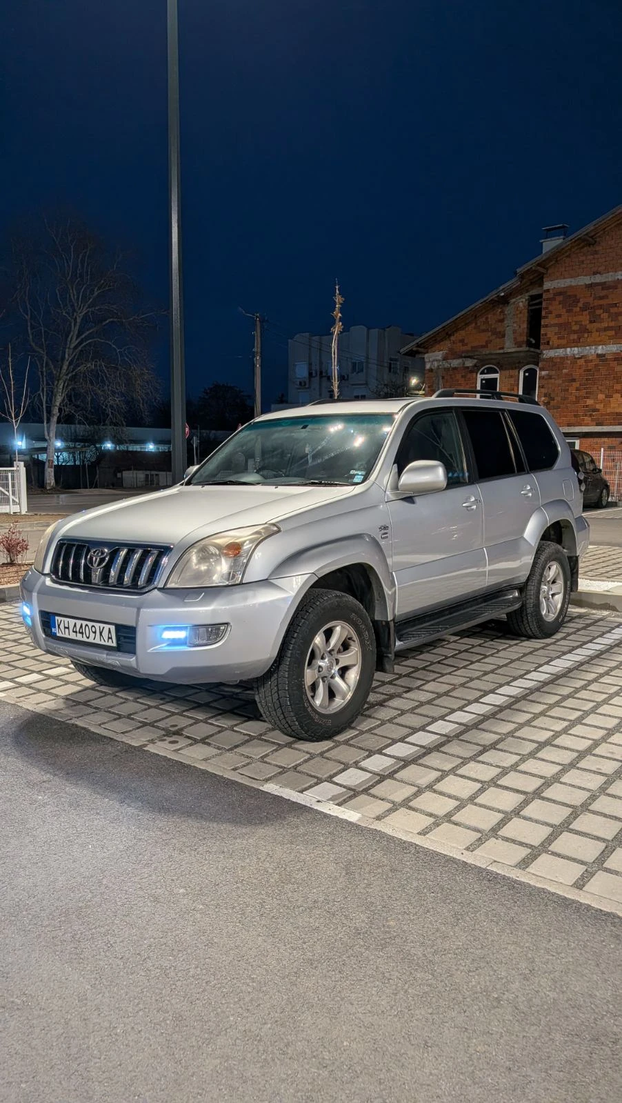 Toyota Land cruiser Invincible