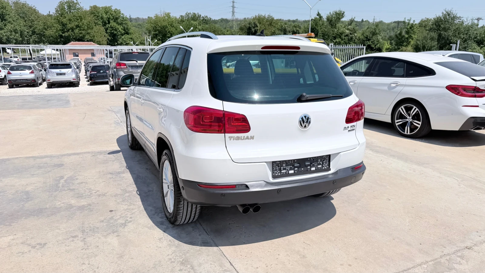 VW Tiguan 2.0tdi 140k.c* DSG* 4Motion* Highline* Navi* UNIKA, снимка 5 - Автомобили и джипове - 55567483