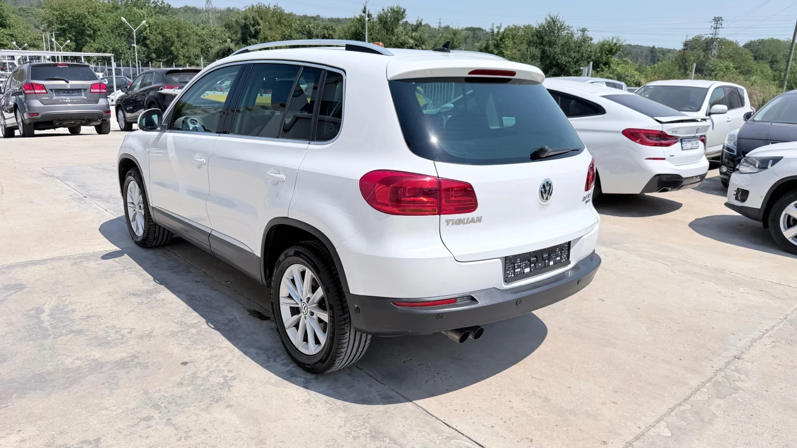 VW Tiguan 2.0tdi 140k.c* DSG* 4Motion* Highline* Navi* UNIKA, снимка 4 - Автомобили и джипове - 55567483
