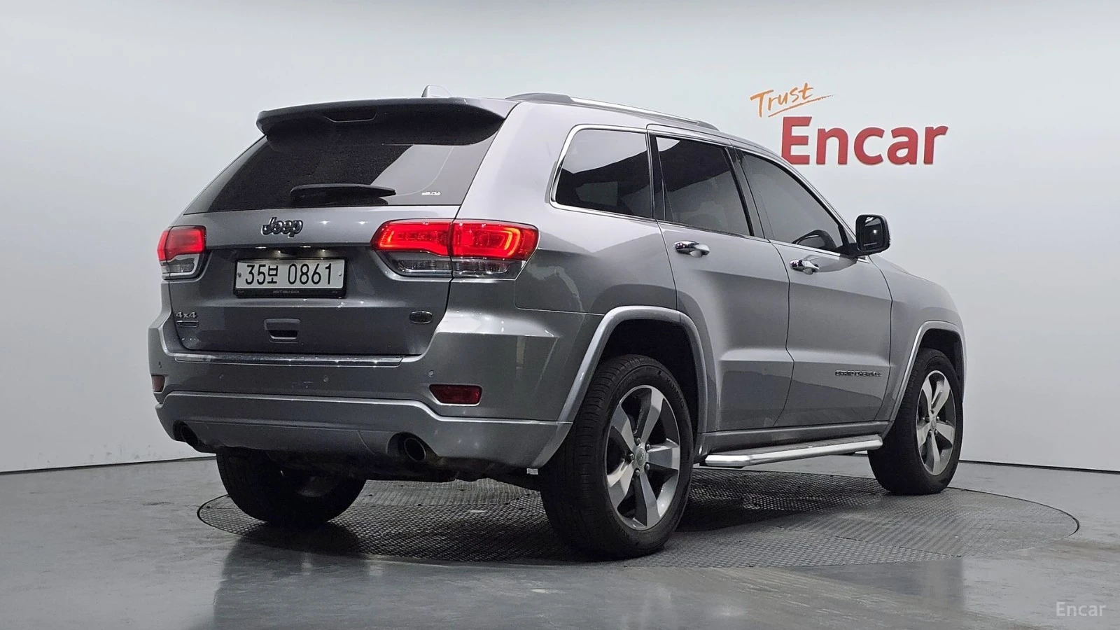 Jeep Cherokee Overland, снимка 2 - Автомобили и джипове - 56113068