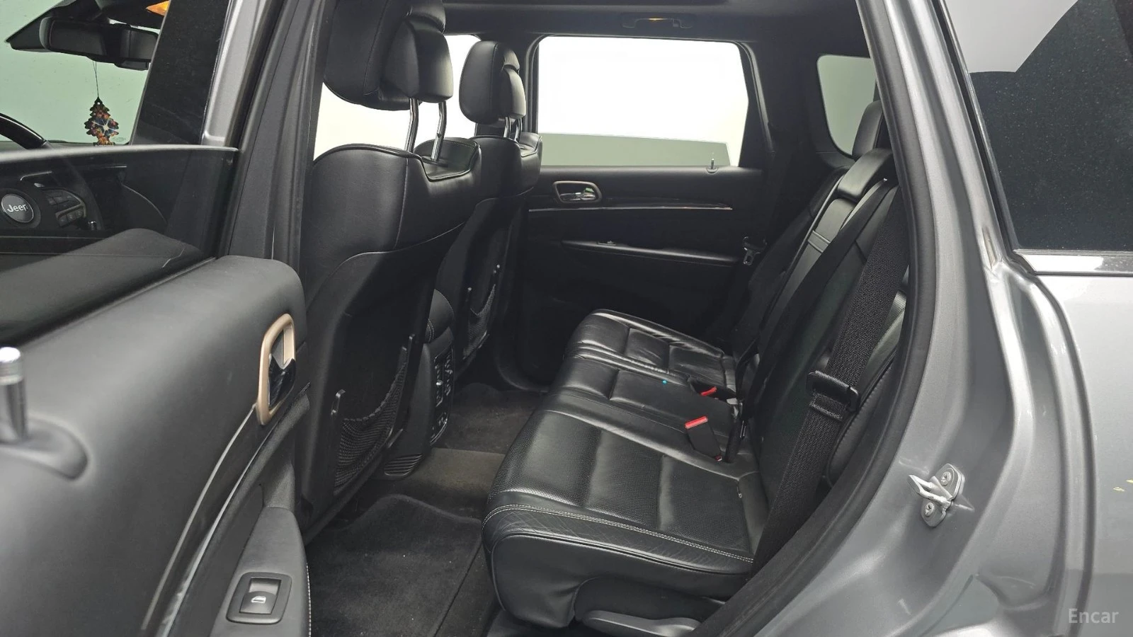 Jeep Cherokee Overland, снимка 12 - Автомобили и джипове - 56113068