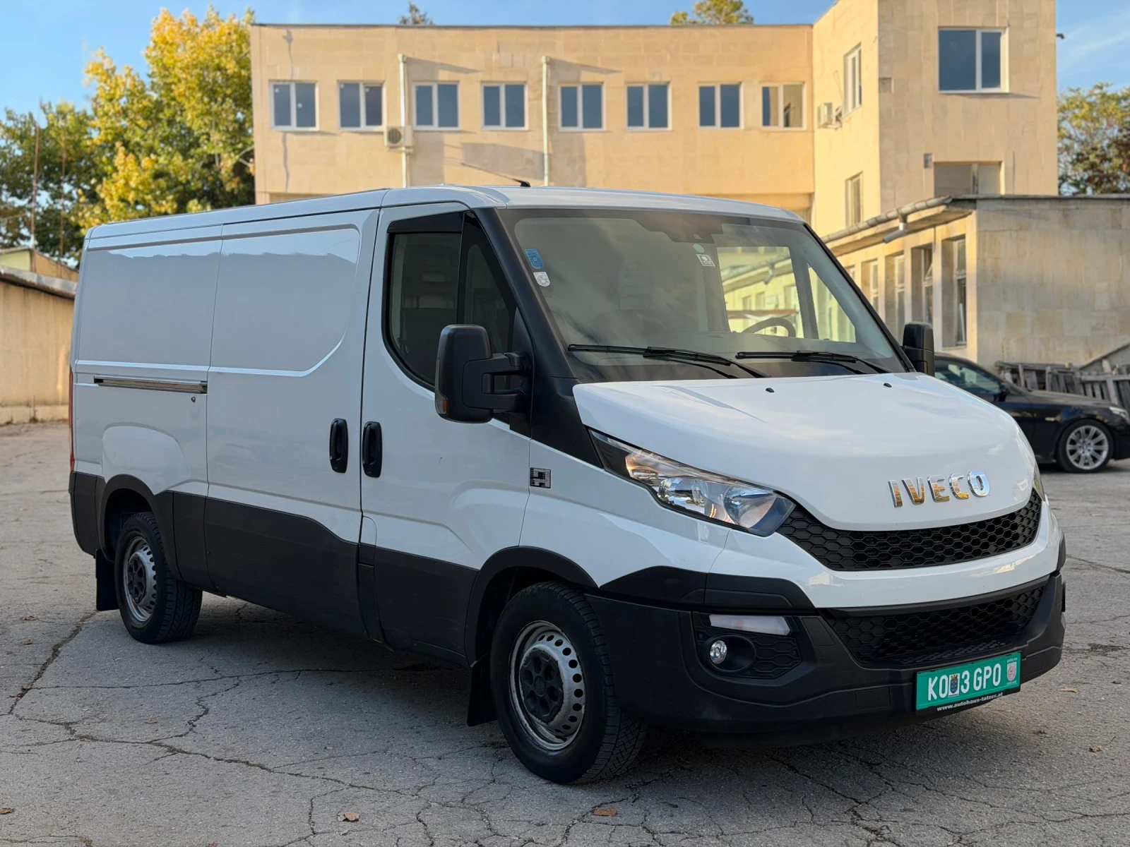 Iveco Daily 35S-130 , снимка 3 - Бусове и автобуси - 56697436