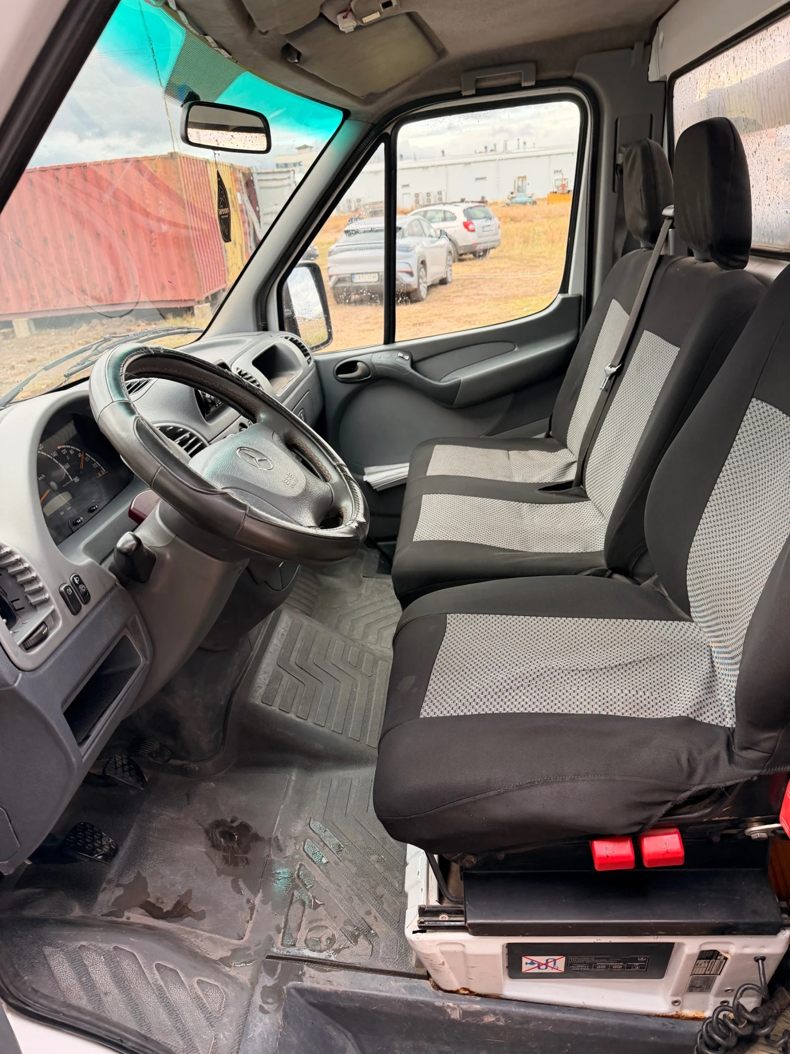Mercedes-Benz Sprinter 413 2.2CDI, снимка 6 - Бусове и автобуси - 56729201
