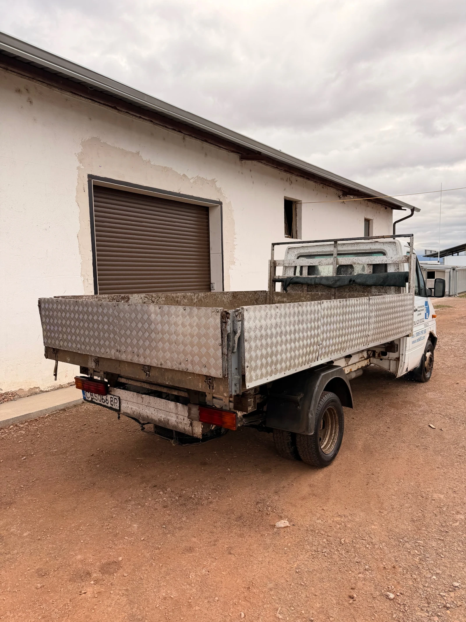 Mercedes-Benz Sprinter 413 2.2CDI, снимка 3 - Бусове и автобуси - 56729201