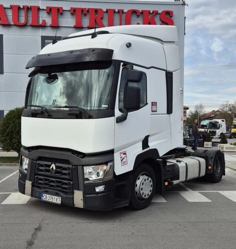 Renault T XLOW