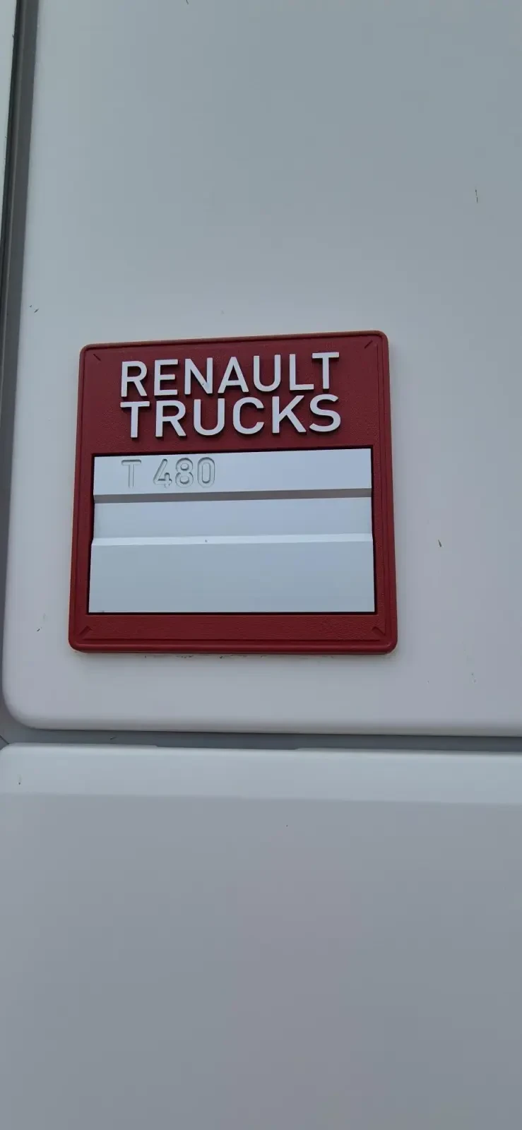 Renault T XLOW - изображение 5