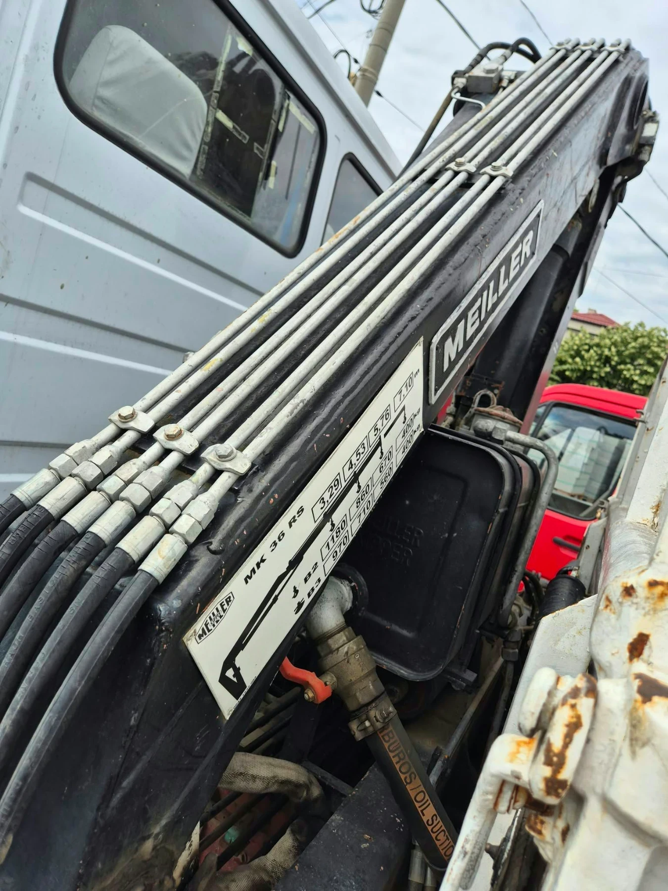 Mercedes-Benz 814 4.0 САМОСВАЛ С КРАН, снимка 4 - Камиони - 56622507