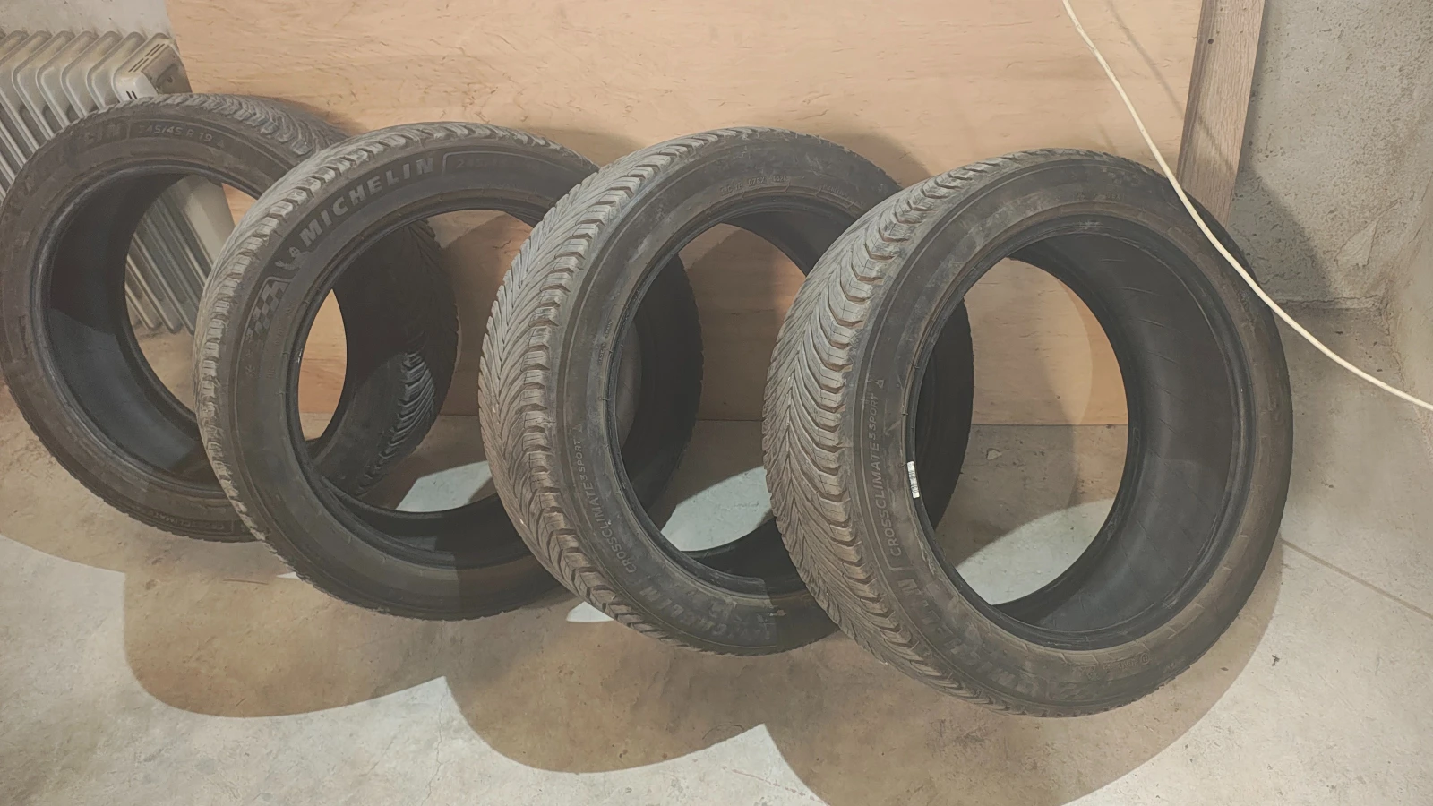 Гуми Всесезонни 245/45R19, снимка 8 - Гуми и джанти - 55242079