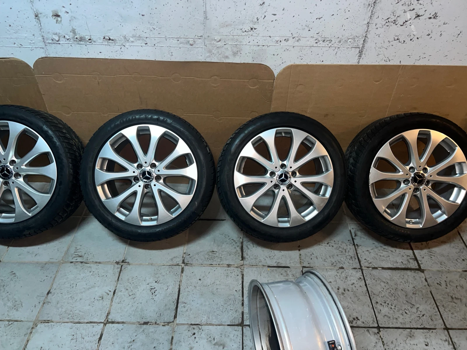���� � ������ 245/45R18 | Mobile.bg � ����������� 4