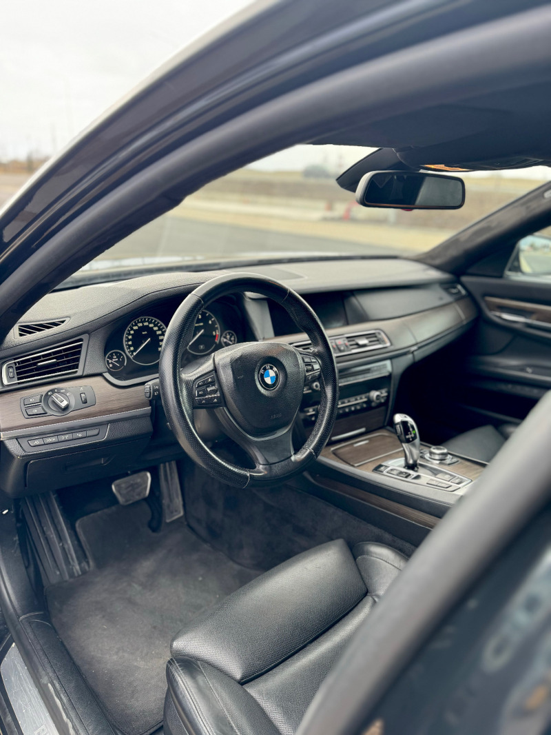 BMW 740 Xdrive, снимка 4 - Автомобили и джипове - 45981174