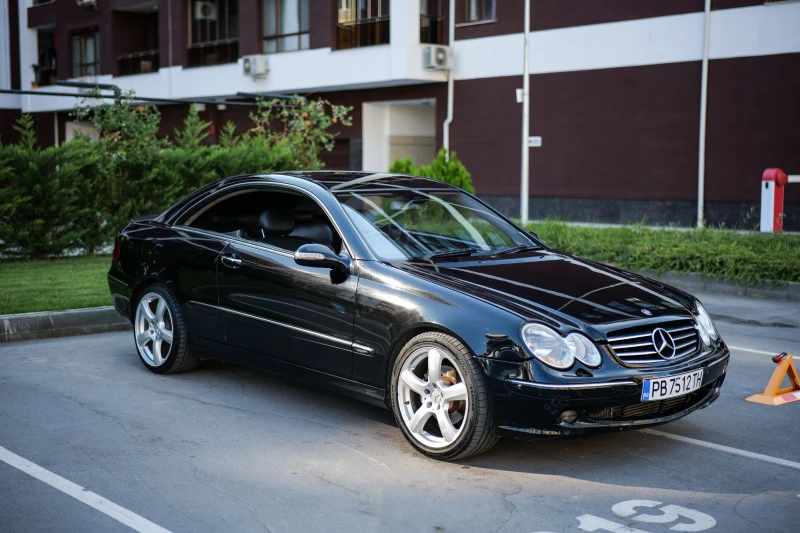 Mercedes-Benz CLK 270, снимка 6 - Автомобили и джипове - 47367839