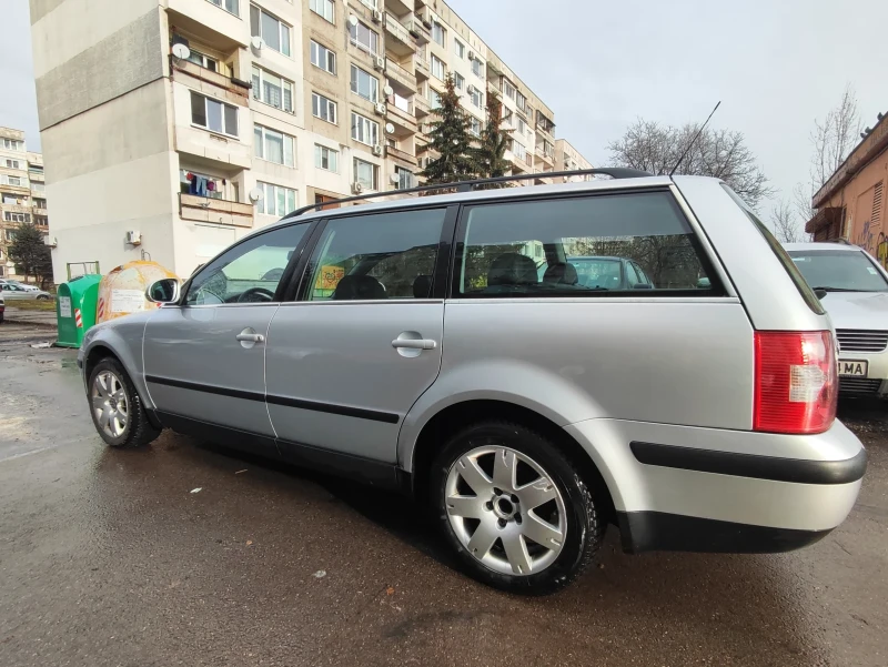 VW Passat, снимка 5 - Автомобили и джипове - 48539237